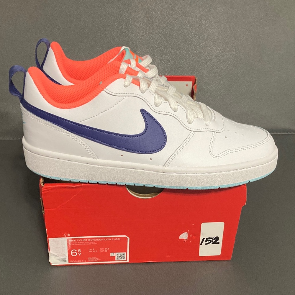 Nike Court Borough Low 2